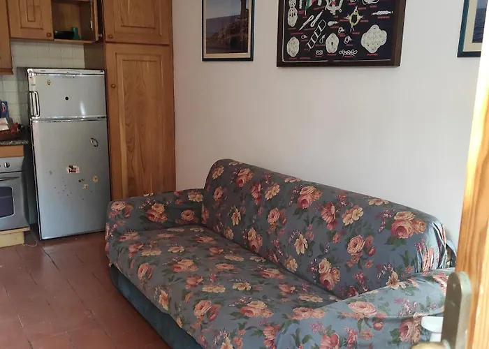 Casa Vacanze In Capraia Isola